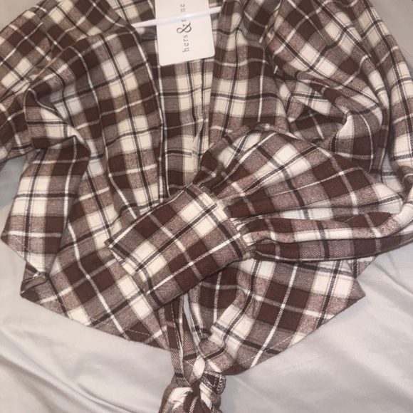 Crop top - Picture 2 of 2